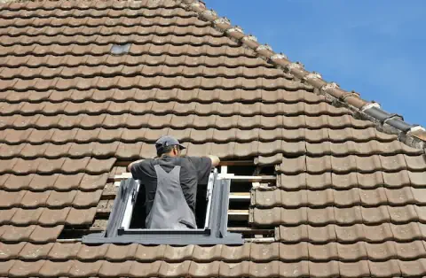 Pose de velux - Saint-Hilaire-la-Palud